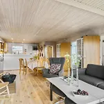 3 Bedroom Lovely In