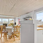 3 Bedroom Lovely In