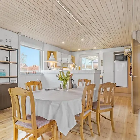 3 Bedroom Lovely In Hébergement de vacances