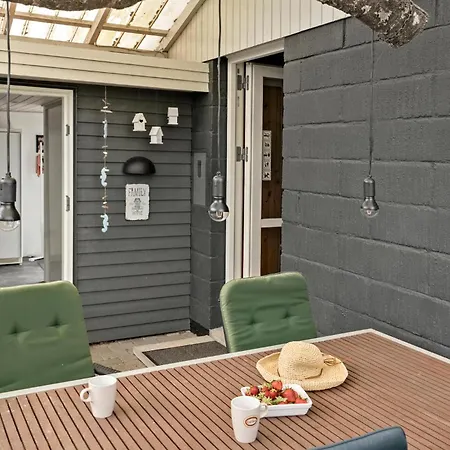 Holiday home 3 Bedroom Lovely In *