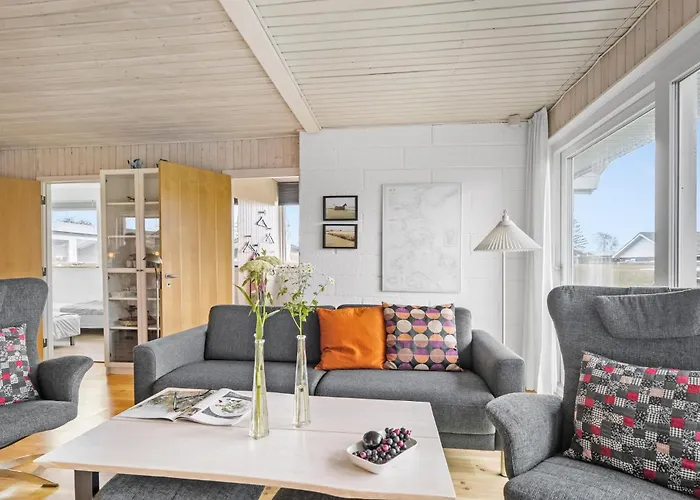 3 Bedroom Lovely In *