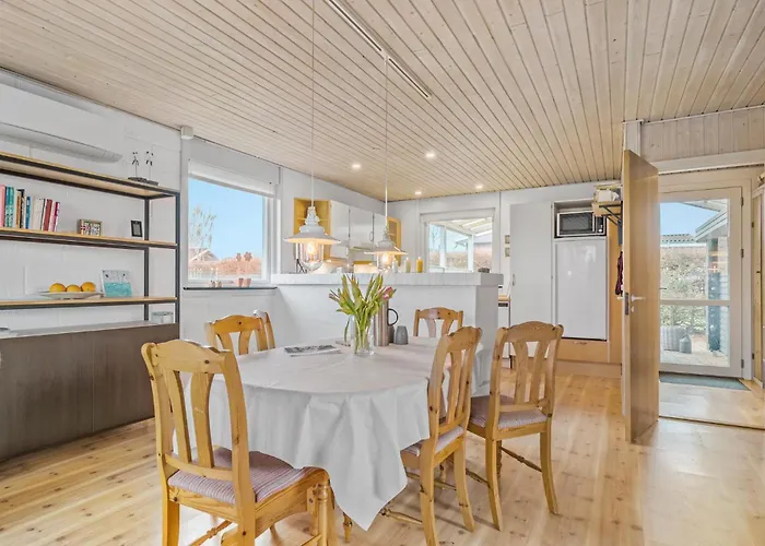 3 Bedroom Lovely In Hébergement de vacances